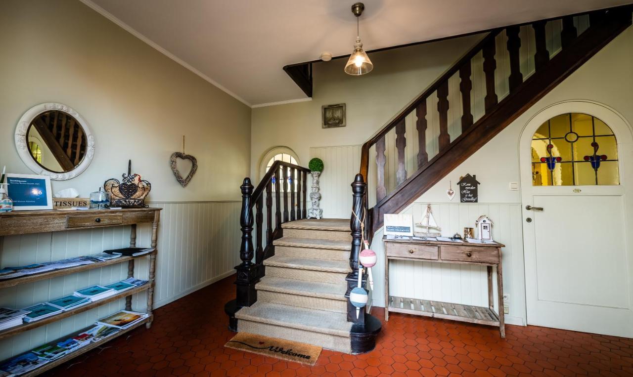 B&B Maison Rabelais De Haan Bagian luar foto